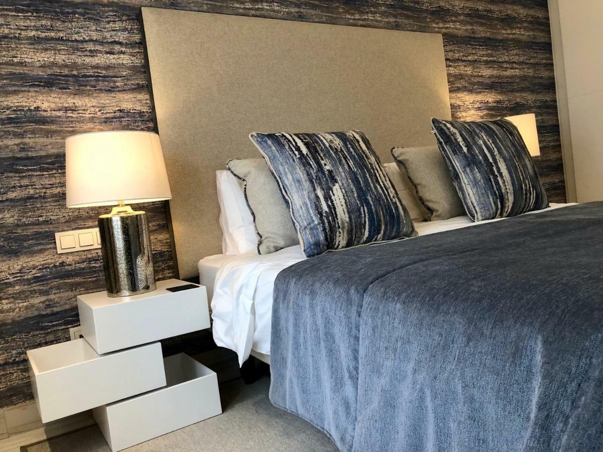 Luxury Apartment In La Isla, Walking Distance To Puerto Banus Marbella Eksteriør bilde